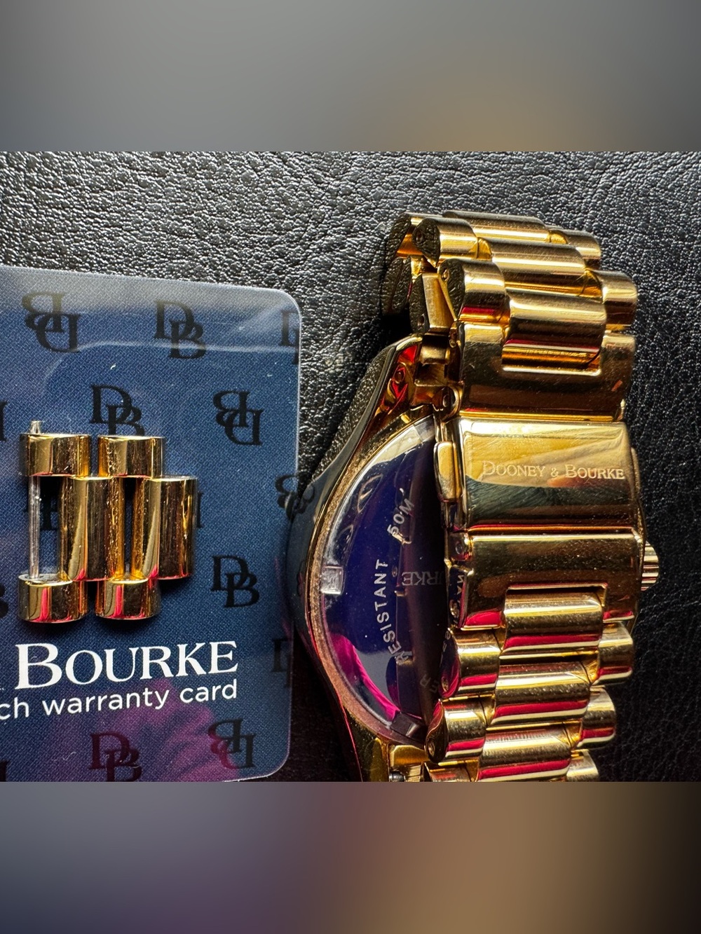 Vintage Dooney & Bourke Gold Tone Watch with Black Mother-of-Pearl Dial - Picture 5 of 6